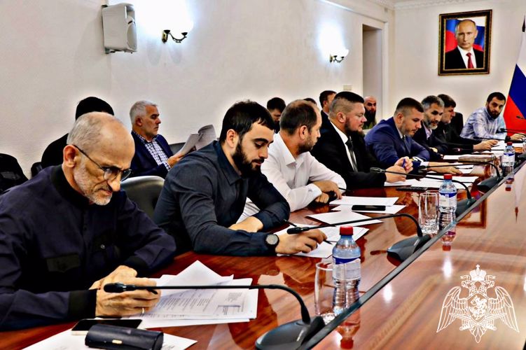 В Грозном росгвардейцы приняли участие в заседании оргкомитета по проведению военно-патриотической игры «Наша сила в единстве!»