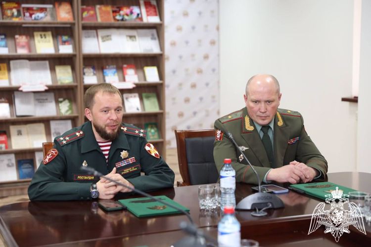 Росгвардейцы в Грозном приняли участие в круглом столе, посвященном Дню памяти воинов-интернационалистов.