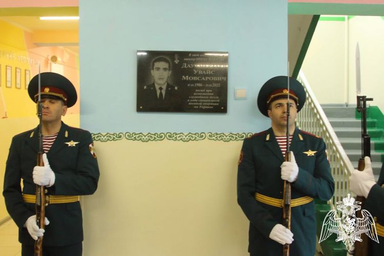 Память павших росгвардейцев почтили в Чеченской Республике.