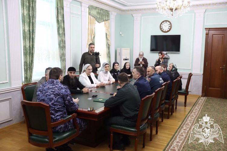 В Чеченской Республике психолог Росгвардии награждена юбилейной медалью ФСИН России