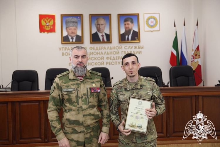 В Грозном наградили сотрудников медицинской службы территориального управления Росгвардии