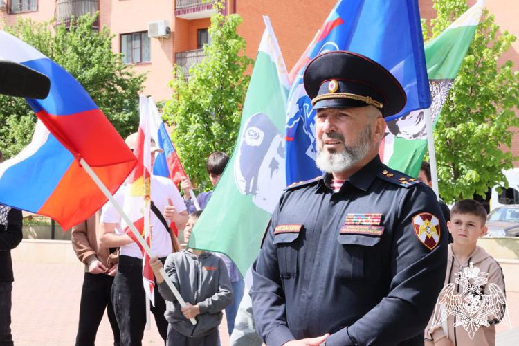 Управление Росгвардии по Чеченской Республике присоединилось к всероссийской патриотической акции ко Дню Победы