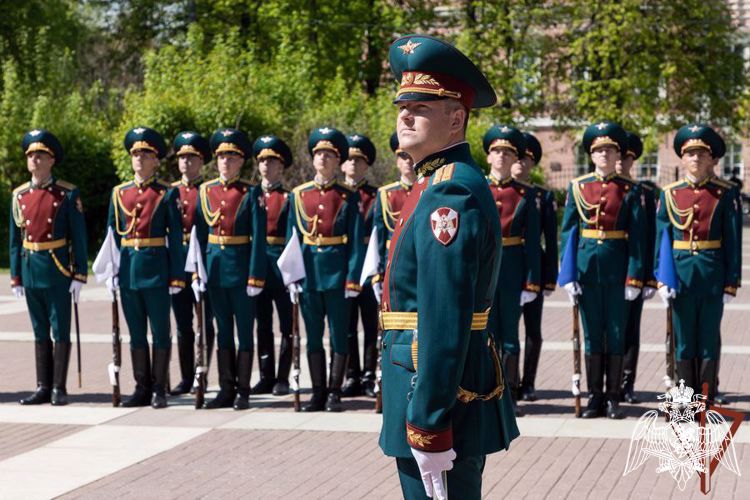 В преддверии Дня Победы генерал армии Виктор Золотов поздравил ветеранов Великой Отечественной войны (видео)