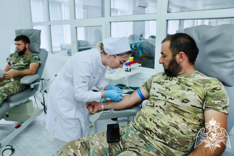 Военнослужащие Управления Росгвардии по Чеченской Республике стали донорами крови