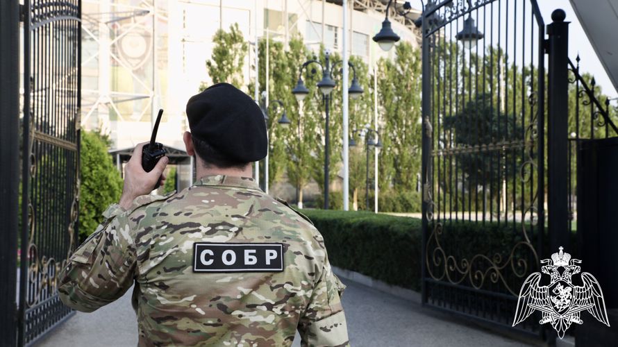При участии чеченских росгвардейцев обеспечен правопорядок на футбольном матче РПЛ «Ахмат» - «Зенит».