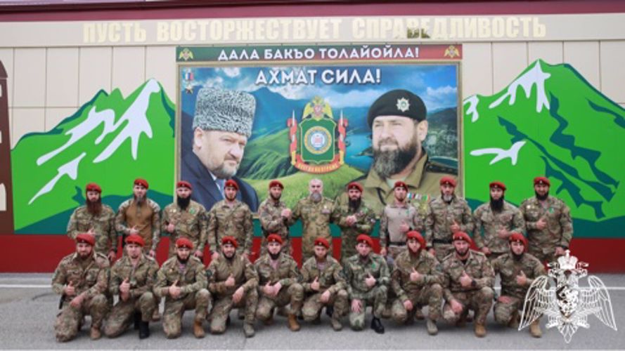 В Управлении Росгвардии по Чеченской Республике состоялось чествование нового обладателя крапового берета.