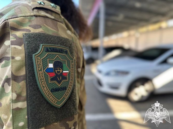 Сотрудники Росгвардии оказали помощь жителю Грозного, у которого случился приступ эпилепсии 
