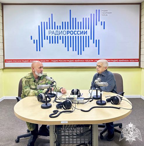 Офицер Росгвардии стал гостем очередного выпуска ведомственной радиорубрики в Грозном