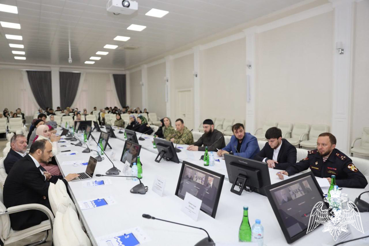 В Грозном росгвардейцы приняли участие во Всероссийском форуме по вопросам поддержки участников специальной военной операции