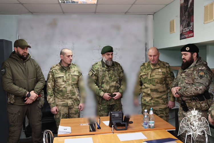 Начальник Управления Росгвардии по Чеченской Республике посетил чеченские силовые подразделения в зоне СВО