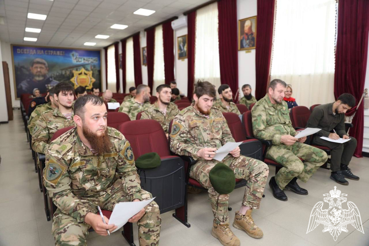 В Грозном росгвардейцы приняли участие в Международной акции «Диктант Победы». 