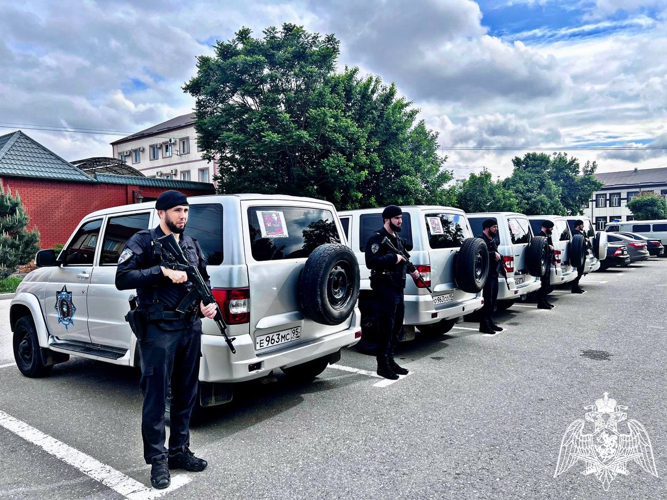 В Грозном росгвардейцы поддержали Всероссийскую акцию «Бессмертный автополк»