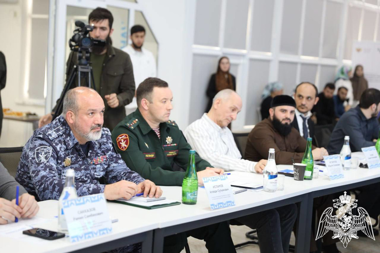 Представители Росгвардии в Грозном обсудили вопросы профилактики экстремизма 