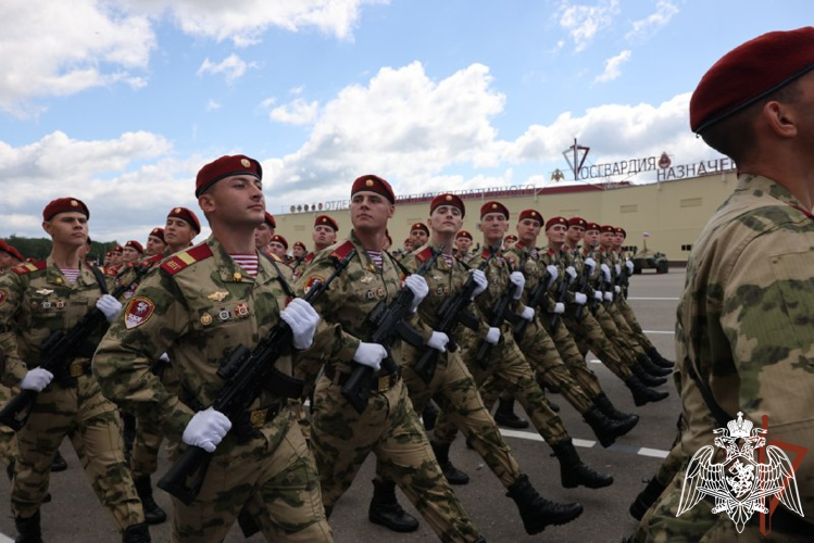 Директор Росгвардии генерал армии Виктор Золотов принял участие в посвященных 100-летию дивизии имени Ф.Э. Дзержинского торжественных мероприятиях
