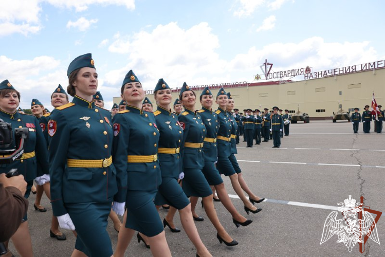 Директор Росгвардии генерал армии Виктор Золотов принял участие в посвященных 100-летию дивизии имени Ф.Э. Дзержинского торжественных мероприятиях