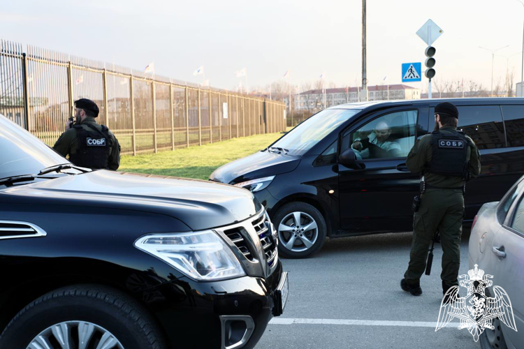 Сотрудники Росгвардии обеспечили правопорядок на футбольном матче РПЛ «АХМАТ» — «Краснодар» в Грозном