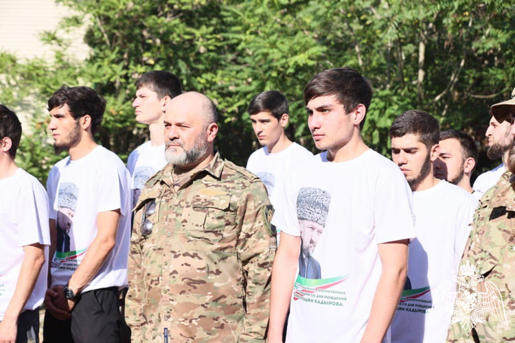 Дети погибших сотрудников Росгвардии завоевали кубок Республиканского турнира по страйкболу в Грозном