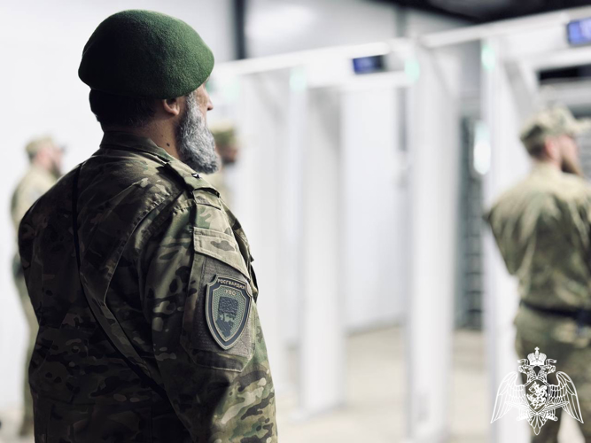 Росгвардия обеспечила правопорядок при проведении футбольного матча в рамках 5-го тура Кубка России.