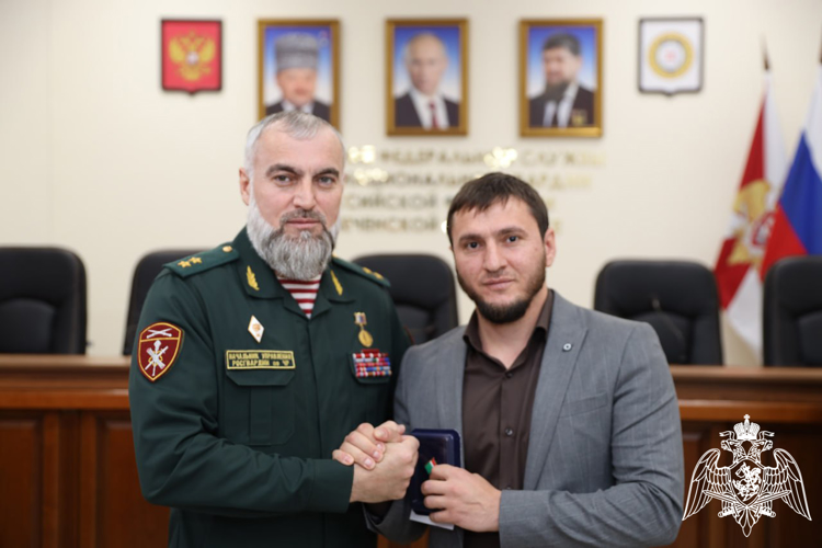 В Управлении Росгвардии по Чеченской Республике поздравили журналистов региона с профессиональным праздником
