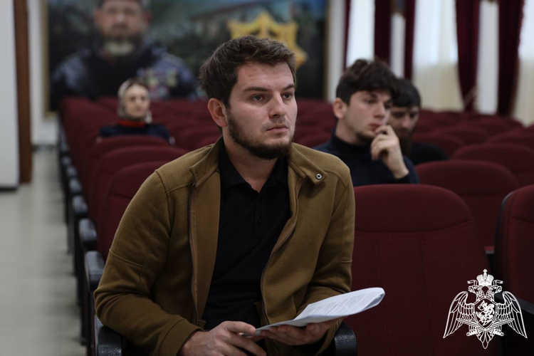 В Грозном состоялась пресс-конференция начальника ЦЛРР Росгвардии