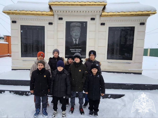 В Чеченской Республике росгвардейцы провели патриотические мероприятия ко Дню защитника Отечества