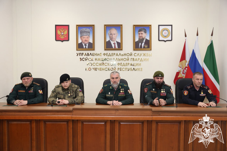В Управлении Росгвардии по Чеченской Республике состоялось торжественное собрание, посвященное Дню войск национальной гвардии Российской Федерации. 