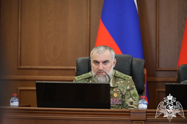 Начальник Управления Росгвардии по Чеченской Республике принял участие в совещании регионального Правительства.