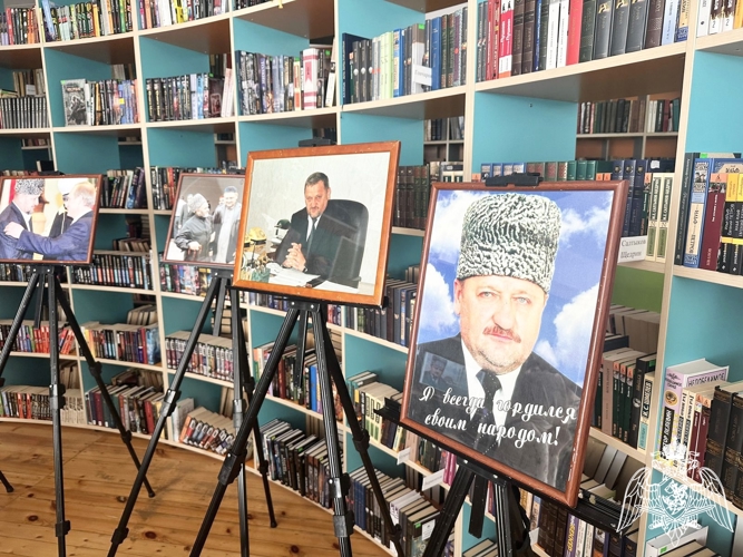 Росгвардейцы приняли участие в памятных мероприятиях, посвященных Первому Президенту Чеченской Республики 