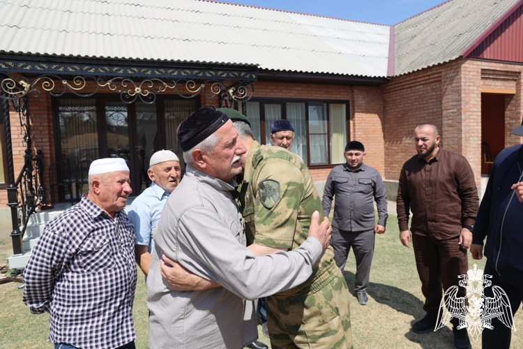 Начальник Управления Росгвардии по Чеченской Республике посетил район поиска пропавшего мальчика