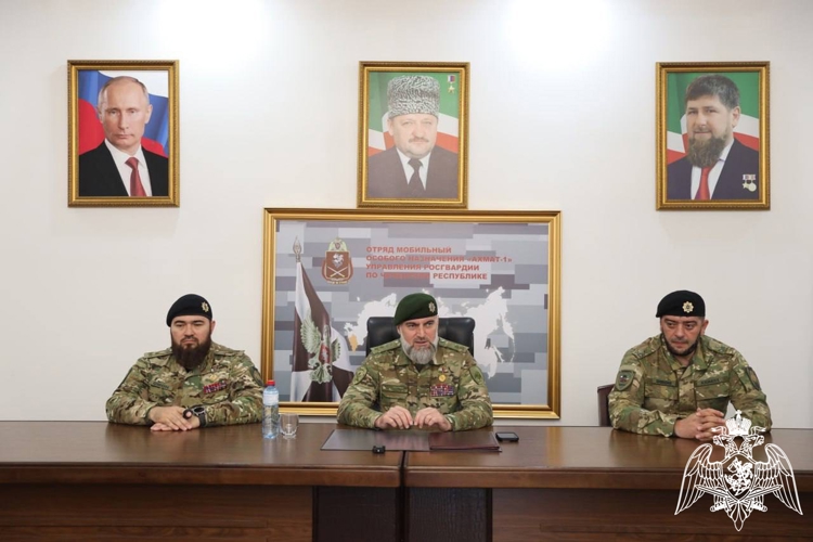 Начальник Управления Росгвардии по Чеченской Республике провел служебное совещание с руководящим составом ОМОН «АХМАТ-1» 