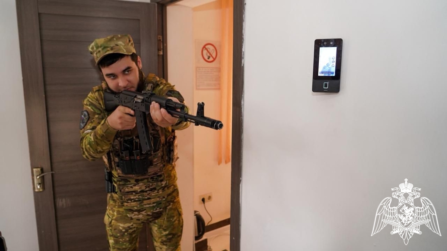 Сотрудники Росгвардии приняли участие в межведомственном учении в Чеченской Республике