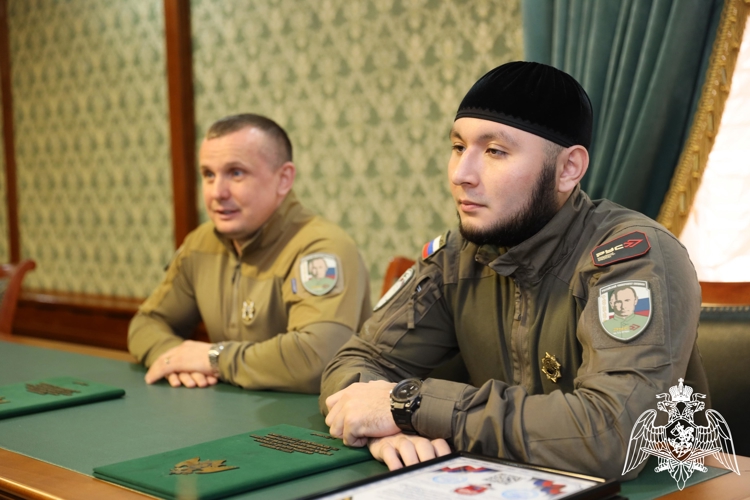 Начальник Управления Росгвардии по Чеченской Республики провел встречу с военными блогерами
