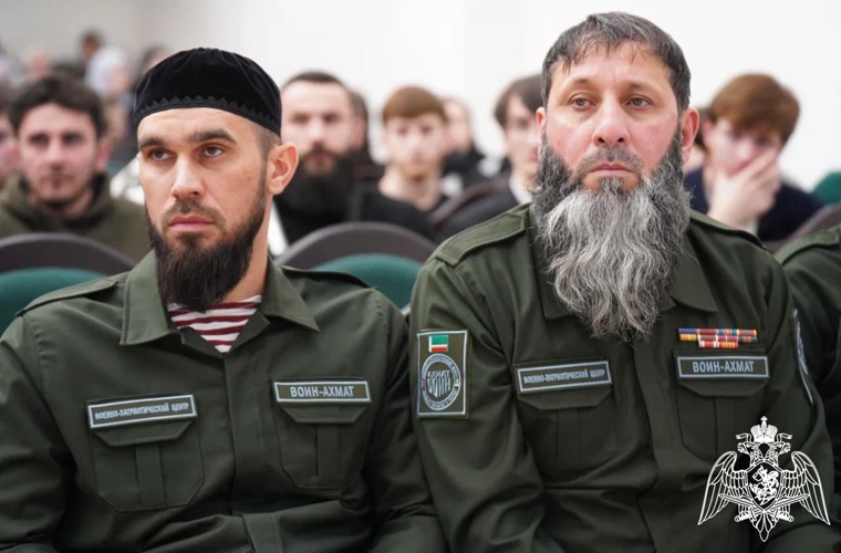 В Грозном представители Росгвардии приняли участие в патриотическом мероприятии