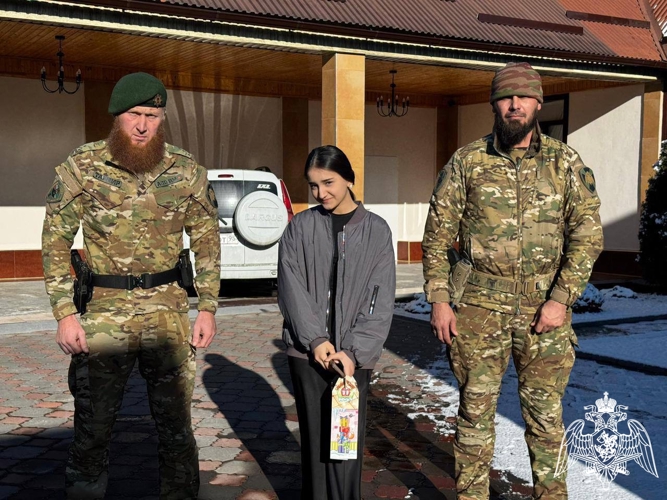 В Чеченской Республике дети погибших сотрудников Росгвардии получили новогодние подарки 