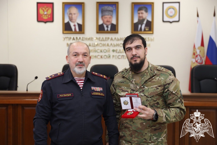 В Грозном отметили 31-ю годовщину со Дня образования подразделений по взаимодействию со СМИ Росгвардии