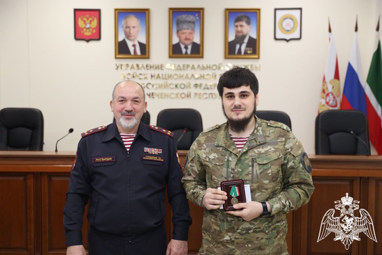 В Грозном отметили 31-ю годовщину со Дня образования подразделений по взаимодействию со СМИ Росгвардии