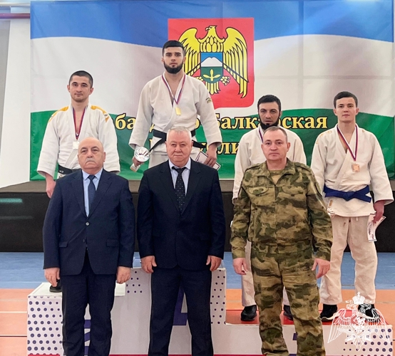 Сотрудник Росгвардии из Чеченской Республики завоевал золото на окружном чемпионате по дзюдо