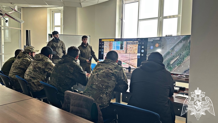 В Гудермесе журналисты МИЦ «Известия» сняли репортаж к 10-летию Росгвардии