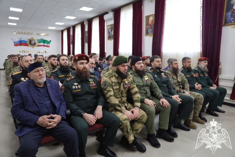 В Управлении Росгвардии по Чеченской Республике отметили День войск национальной гвардии Российской Федерации 