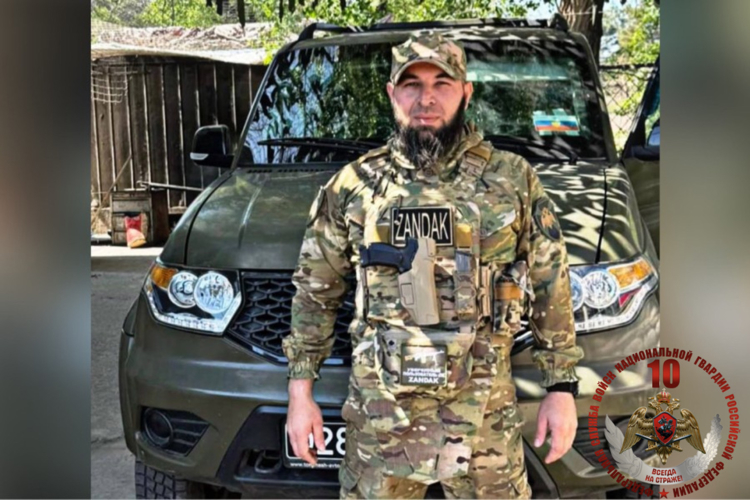 Сотрудник ОМОН «АХМАТ-1» поделился историями спасения сослуживцев в зоне СВО