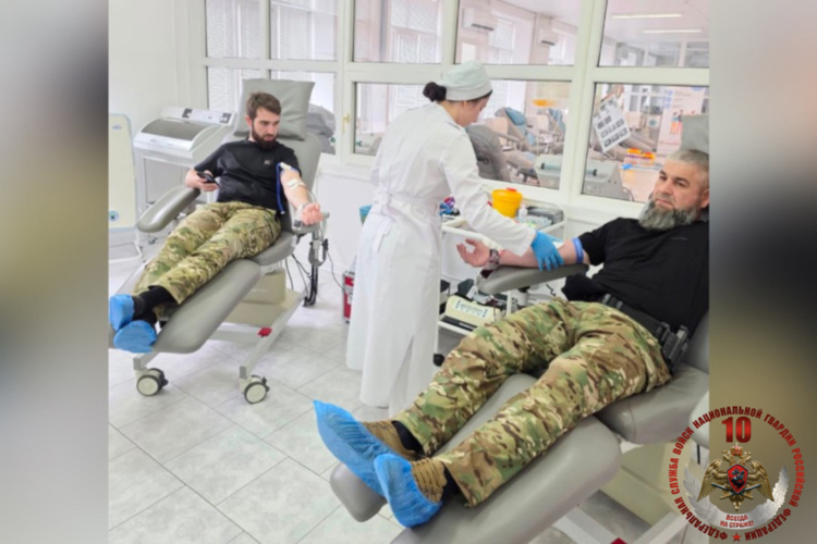 Сотрудники ОМОН «АХМАТ-1» приняли участие в акции «От сердца к сердцу»
