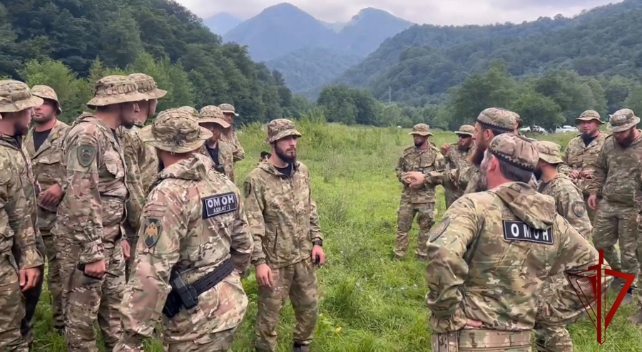 Начальник Управления Росгвардии по Чеченской Республике Герой России генерал-лейтенант Шарип Делимханов побывал на месте поисков Бекхана Аушева