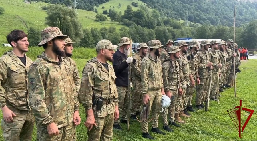 Начальник Управления Росгвардии по Чеченской Республике Герой России генерал-лейтенант Шарип Делимханов побывал на месте поисков Бекхана Аушева