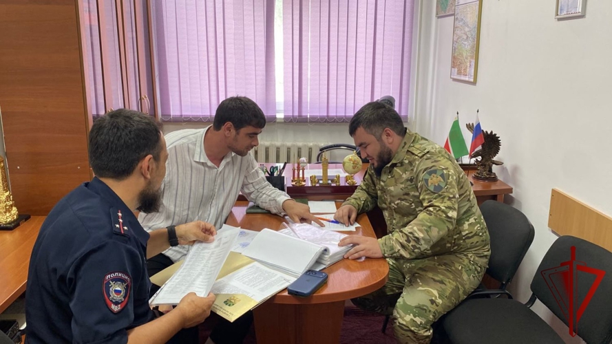 Росгвардейцы Чеченской Республики проверили готовность образовательных учреждений к новому учебному году