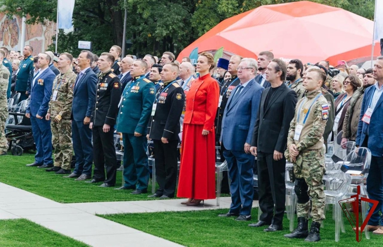 Росгвардейцы из Чеченской Республики приняли участие во Всероссийском форуме ветеранов СВО «Вместе победим»