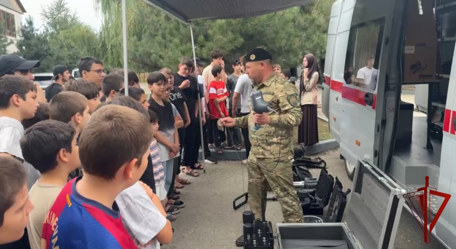Росгвардейцы провели патриотическое мероприятие в детском лагере «Майралла»