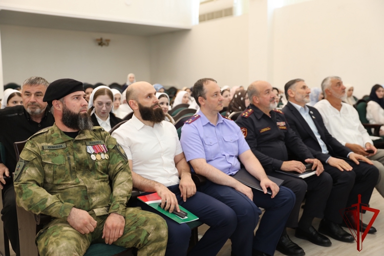 Представитель Росгвардии принял участие в мероприятии ко Дню солидарности в борьбе с терроризмом