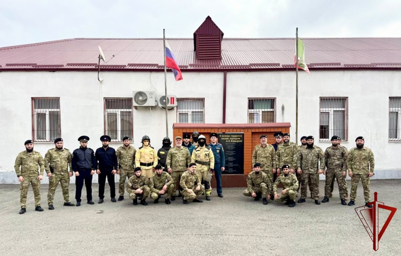 Росгвардия и МЧС провели совместные пожарно-тактические учения в Грозном